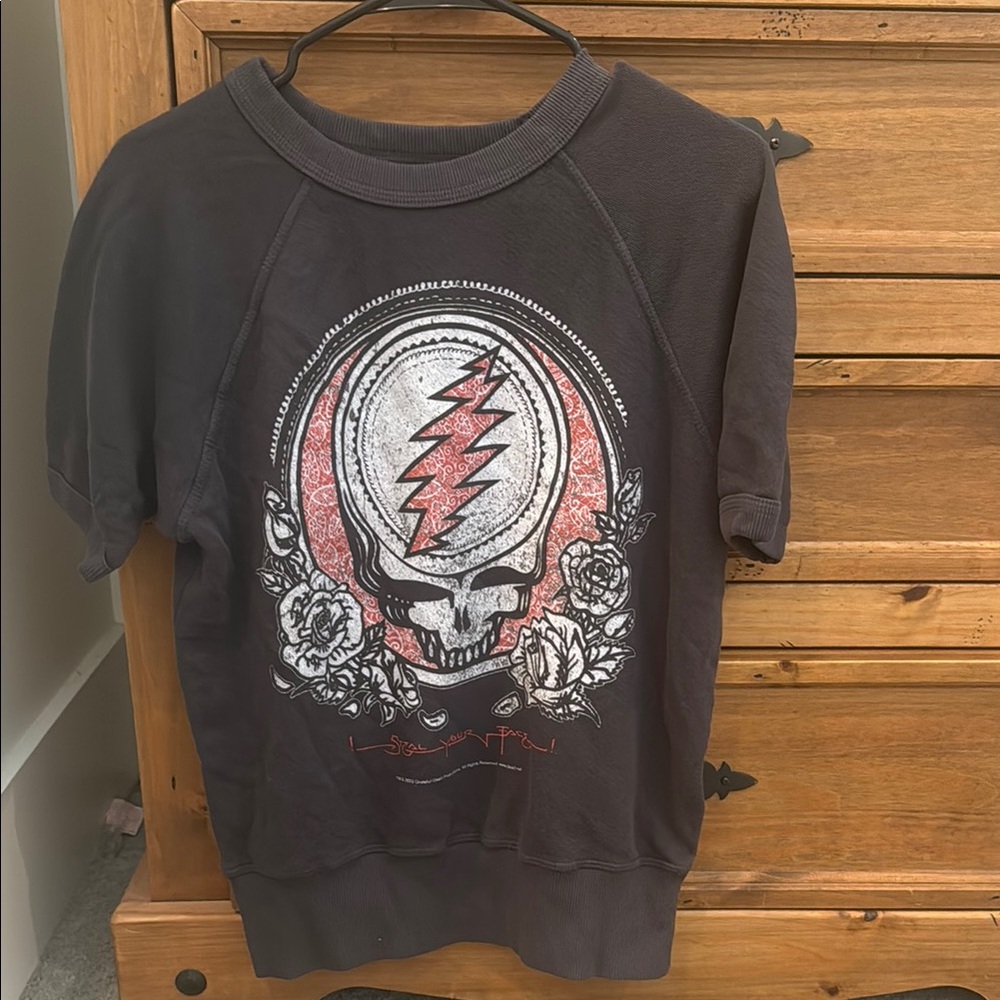 Grateful Dead Black Sweatshirt with Steal Your Face Design